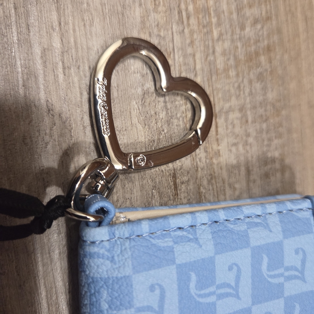 Juicy Couture Light Blue Wallet with Heart Charm - Picture 4 of 8